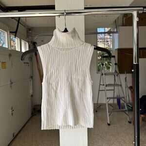 Zara Sweater Womens Medium White Solid Ribbed Sleeveless Turtleneck Modern